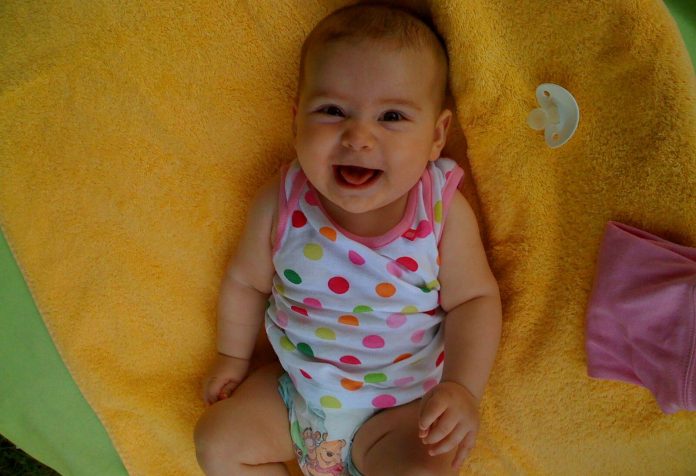 6 Aylık Bebek 6 Aylık Bebek