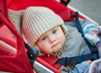 Bebeklerin Aya Göre Gelişimi Bebeklerin Aya Göre Gelişimi