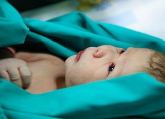 Yenidoğan Bebek Bakımı Yenidoğan Bebek Bakımı