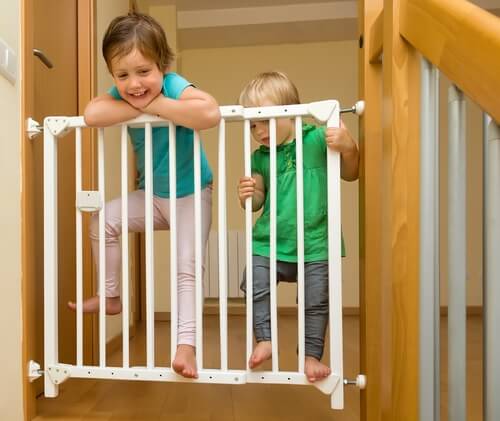 Yenidoğan Bebek GüvenliğiYenidoğan Bebek Güvenliği Yenidoğan Bebek Güvenliği